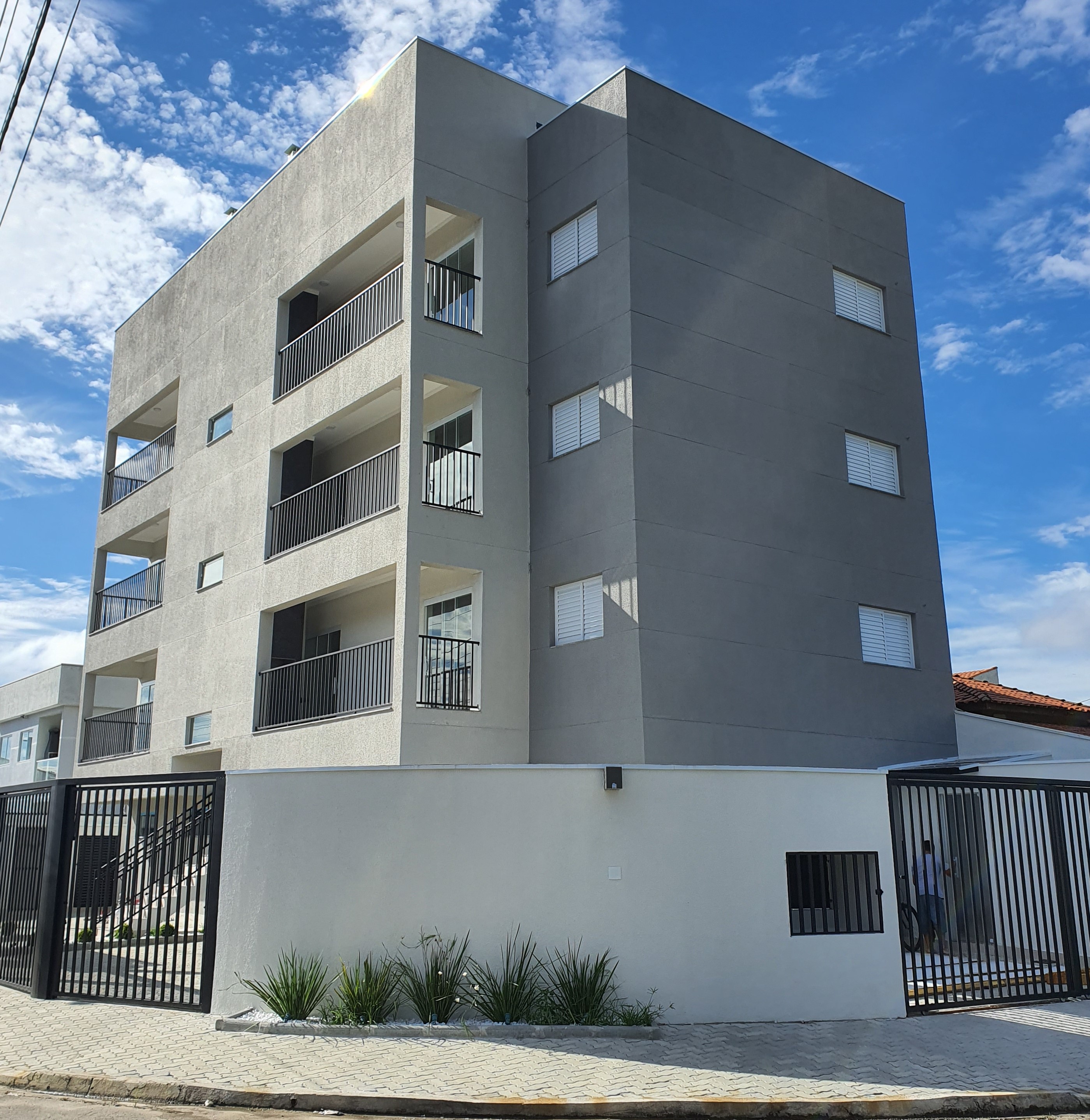 EDIFÍCIO QU4TRO 